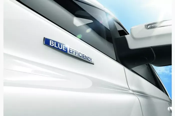 Напис Blue Efficiency Mercedes C-class W204 2007-2015рр.