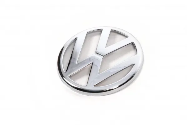 Передній значок (1997-2000, під оригінал, верхівка) Volkswagen Passat B5 1997-2005 років. Передній значок (1997-2000, під оригінал, верхівка) Volkswagen Passat B5 1997-2005 років.