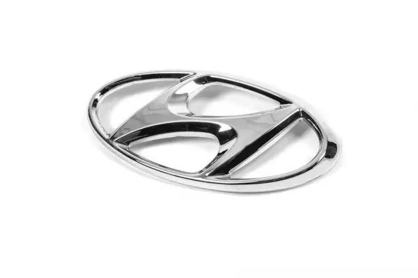 Емблема (2 штирі, 170 мм на 85 мм) Hyundai Accent Solaris 2011-2017рр.