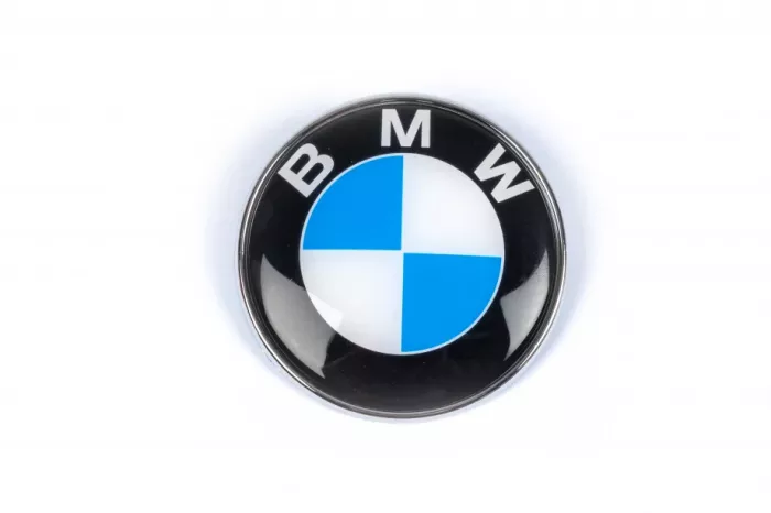 Емблема БМВ на капот або багажник BMW 5 серія E-34 1988-1995.